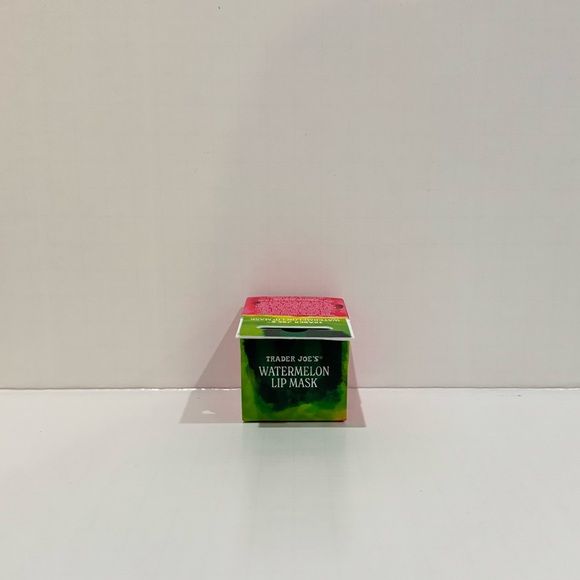 LIMITED EDITION BRAND NEW TRADER JOES WATERMELON LIP MASK 🍉💄🌞 - Picture 4 of 6